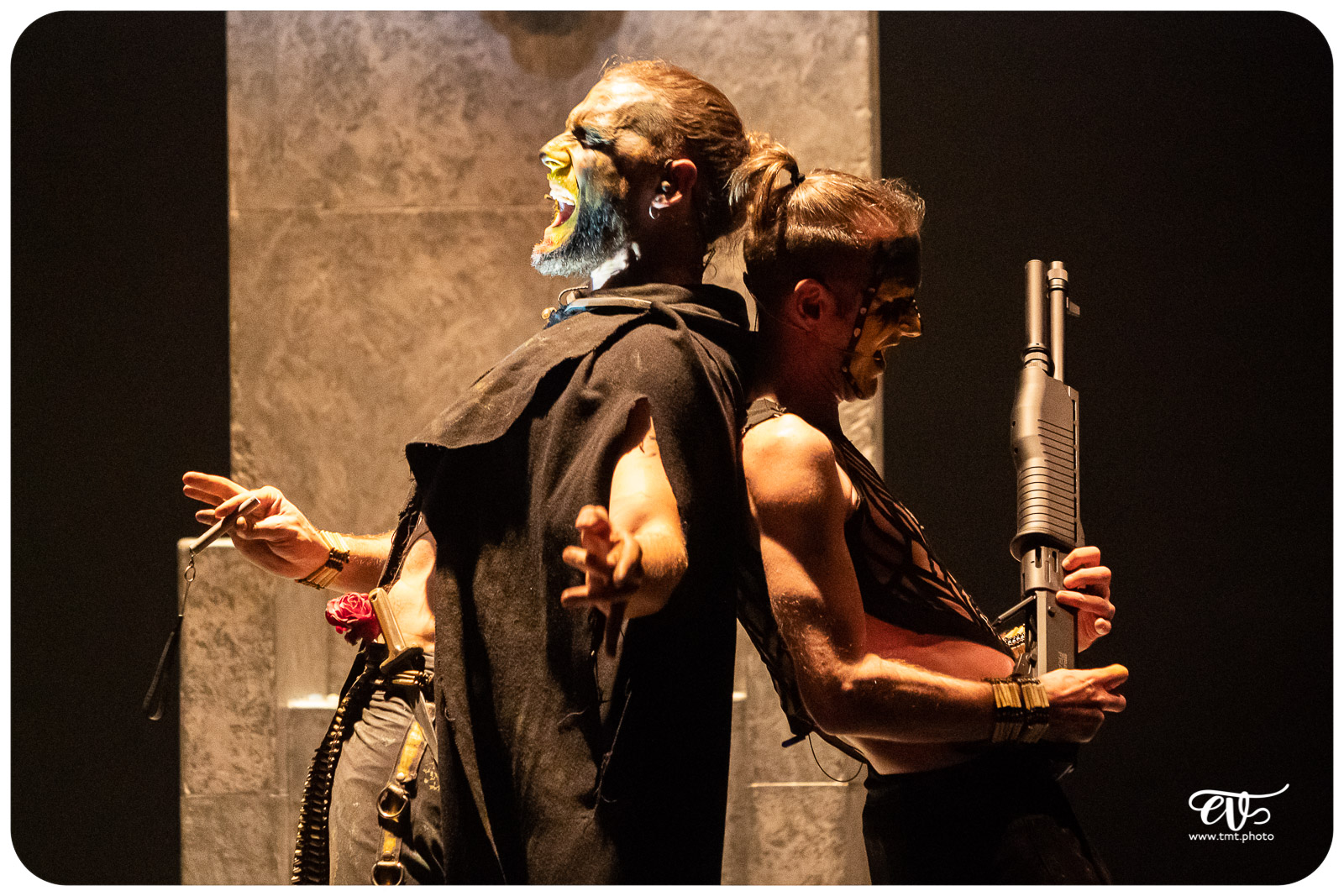 THE PRIMITALS (YLLANA & PRIMITAL BROTHERS)